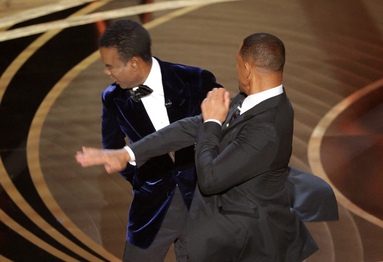 Will Smith slapping Chris Rock meme